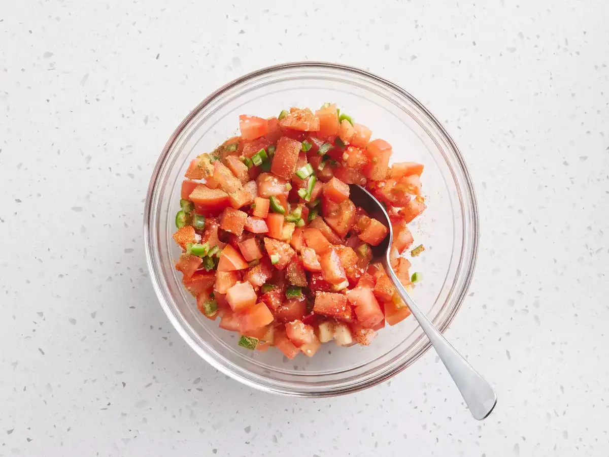 tomates et épices mélangées