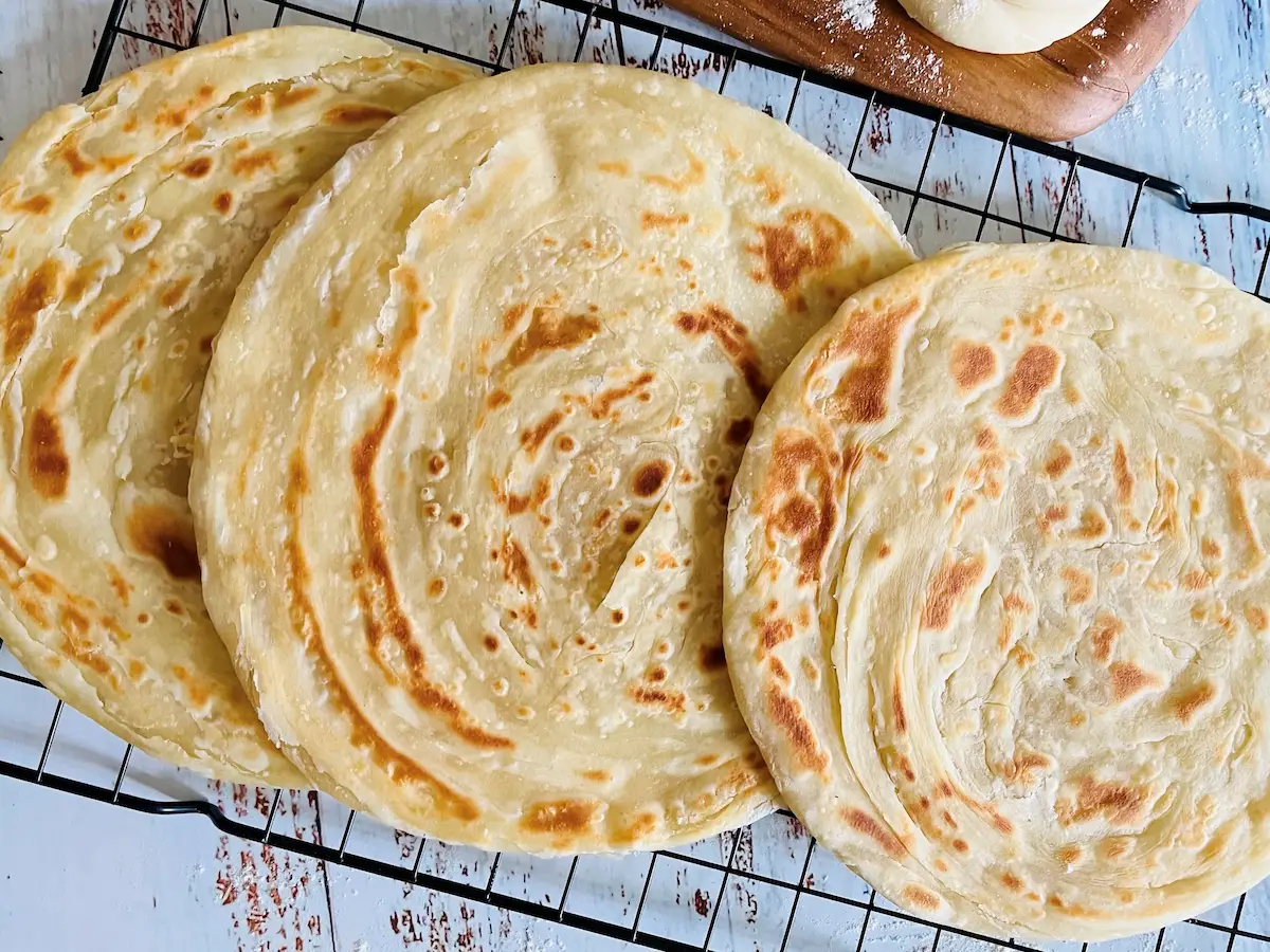 chapati – pain plat est africain cuit à la poêle