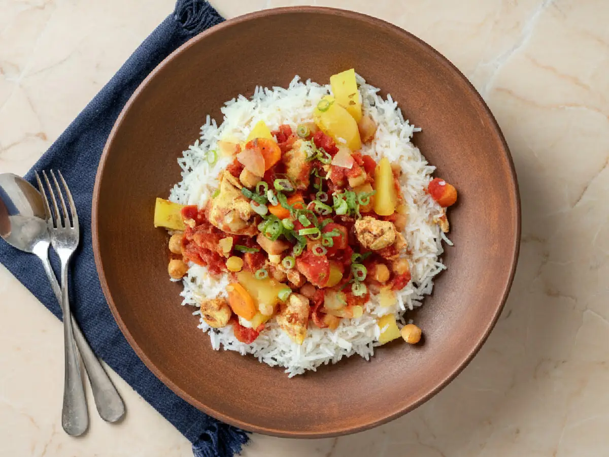 poulet Marrakesh à la mijoteuse – patates douces, pois chiches & épices